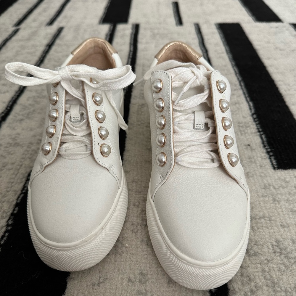 White pearl platform sneakers